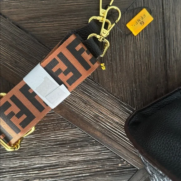 Black Designer Inspired Logo Handbag with Gold Hardware - Picture 11 of 11